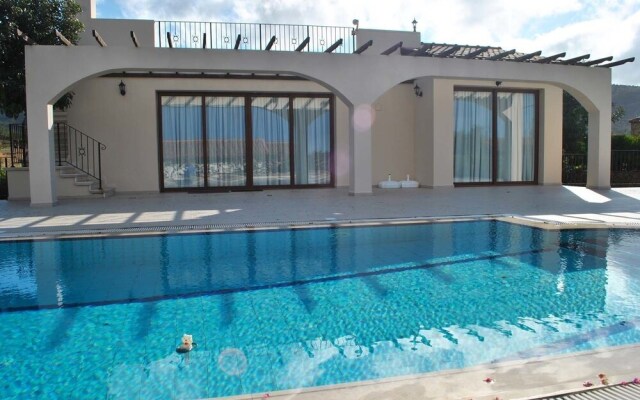 Villa Juliet by Amy Villas