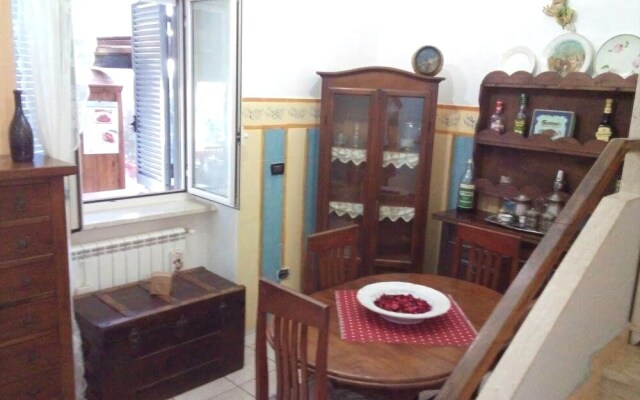 Panoramic Shabby Home