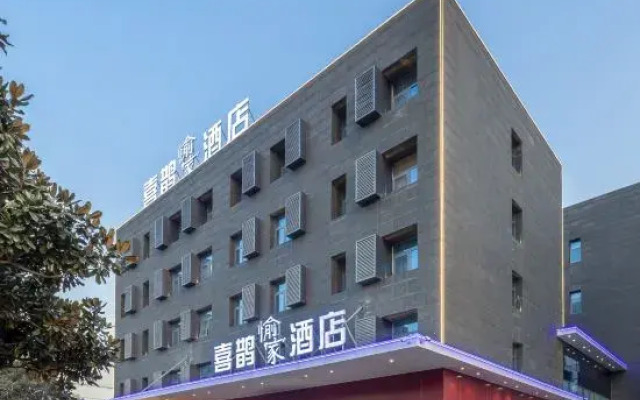 Magpie Hotel