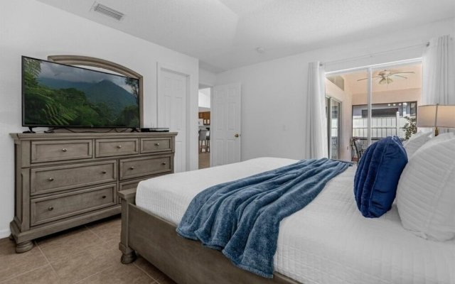 3 Bedrooms S / Lake Berkley Home