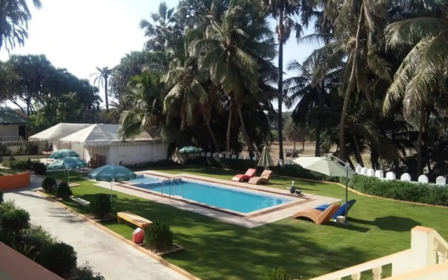 Hotel Palms
