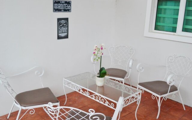 Casa Adelia Guesthouse