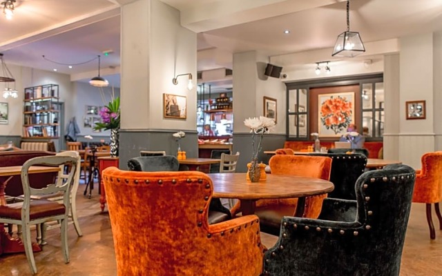 Orange Tree Hotel