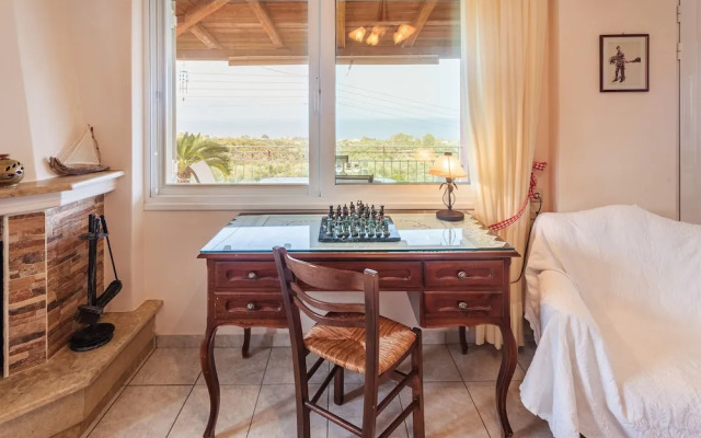 Country House with Panoramic View And Beach Access