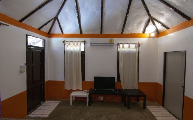 Ban Na White Sand Beach