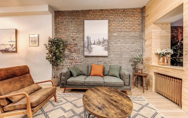 Bohemian Vieux Quebec Two Bedroom