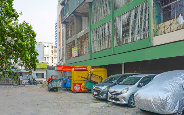 OYO 92580 4n Residence Near Hotel Santika Premiere Hayam Wuruk Jakarta