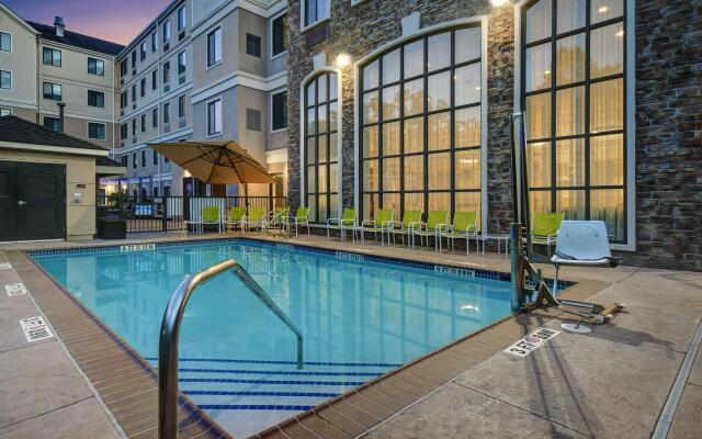 Homewood Suites by Hilton Eatontown