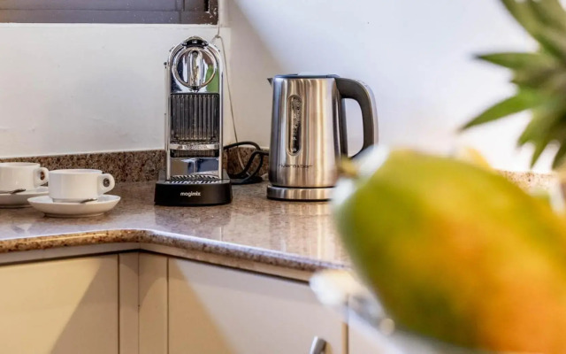 Magnificent 5 Br Villa with pool: amazing views