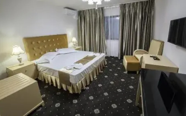 Hotel Diamond & Complex Ovi