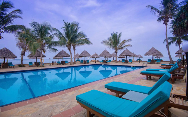 Hotel White Sands Resort and Conference Centre