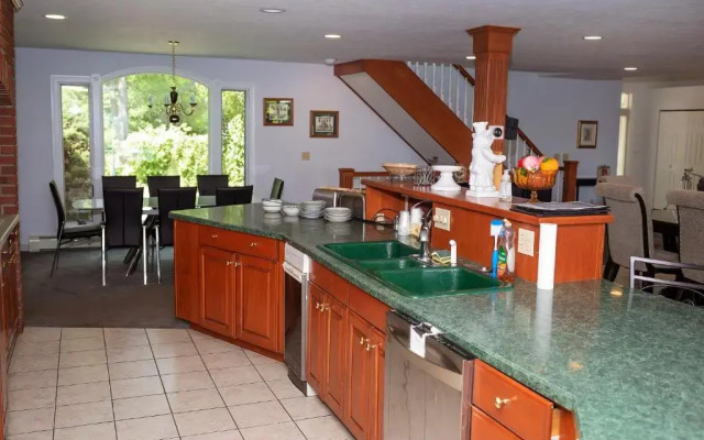 Long House Manor B And B