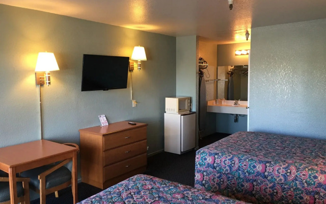 Applegate Inn