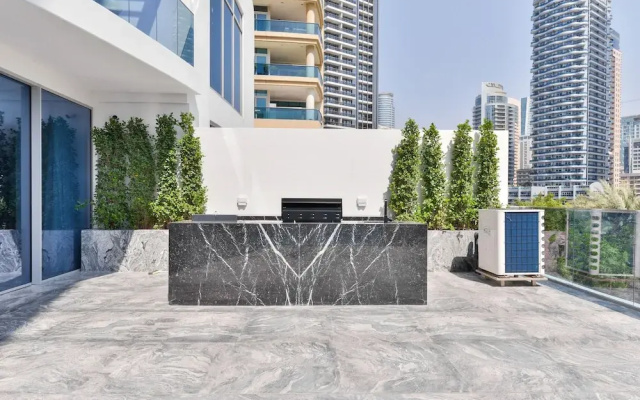 Luxe Dubai Marina 3Flr 4BR w Pool Sauna