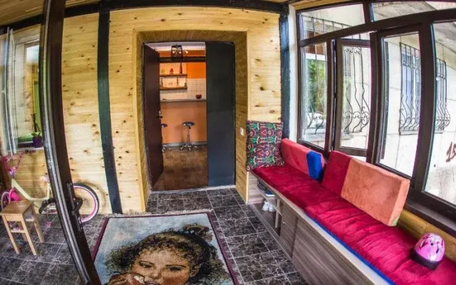 Hostel Loco
