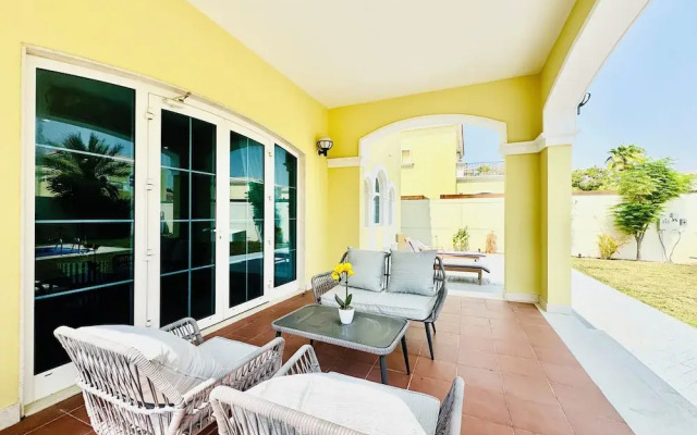 Venduras - 3BR Villa in Jumeirah Park