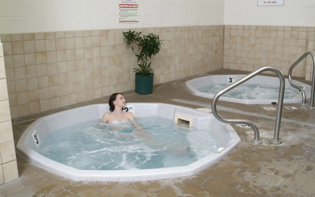 Boothill Inn And Suites