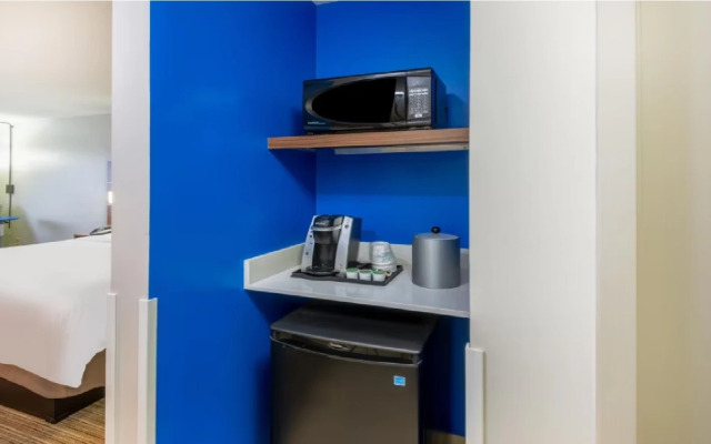 Holiday Inn Express Vermilion by IHG