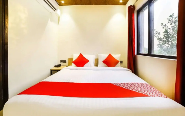 Oyo Flagship 37110 Block C Shakurpur