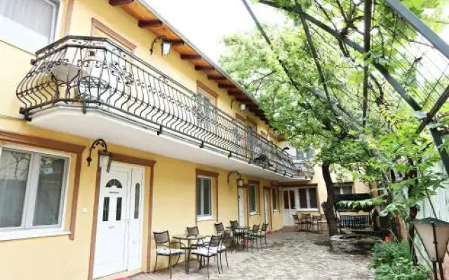 Vienna Apartments