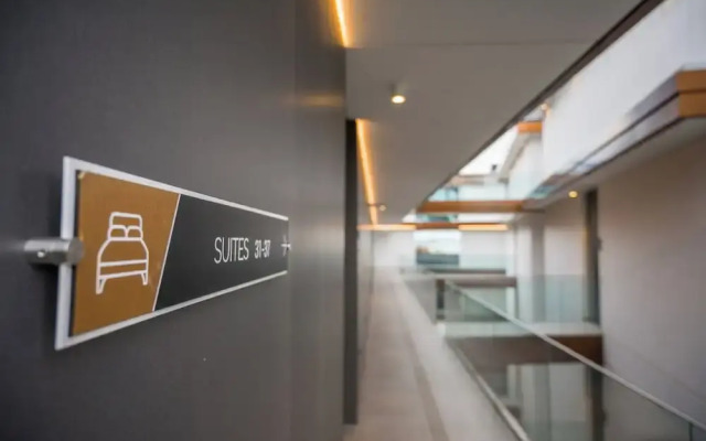 BJ81 Suite Hotel