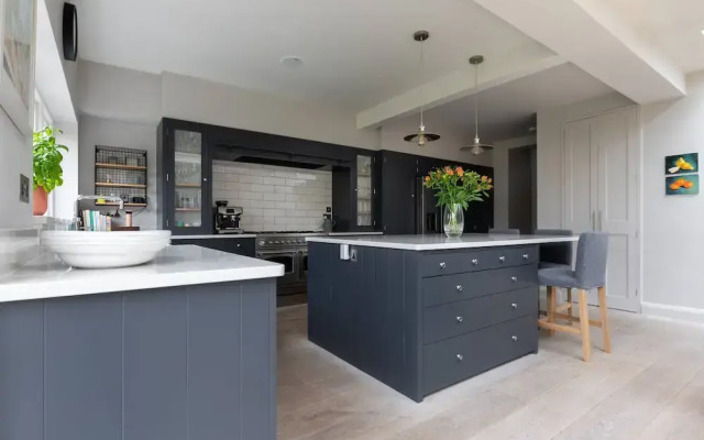 Magdalen Road by Onefinestay