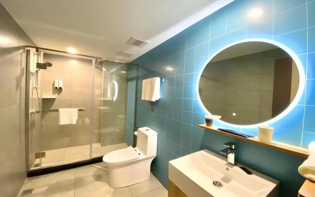 Home Inn Neo (Fuzhou Wuyi Square, Nanmendou Metro Station)