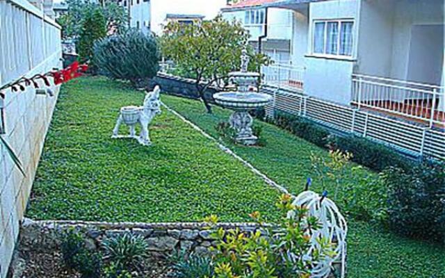 Vese - 200 m from beach - SA3(2+1)