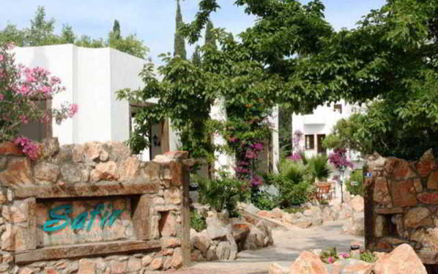 Flora Safir Hotel