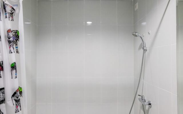 Homey Studio Room At Casa De Parco Apartment By Travelio