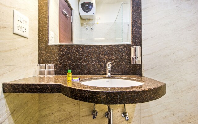 FabHotel The Royal CM Plaza