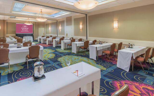 Crowne Plaza Virginia Beach Town Center by IHG