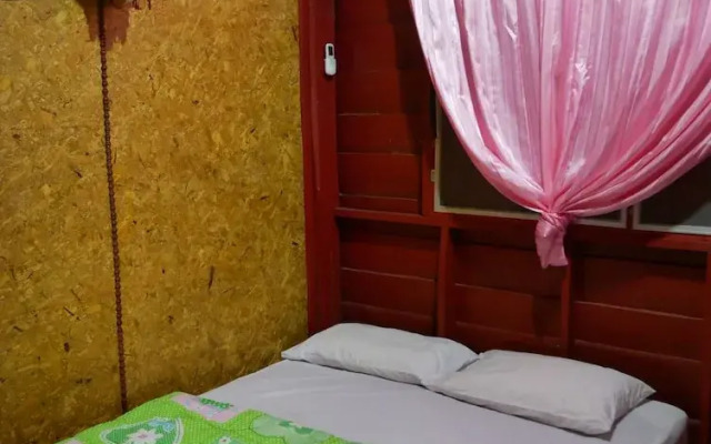 World Homestay