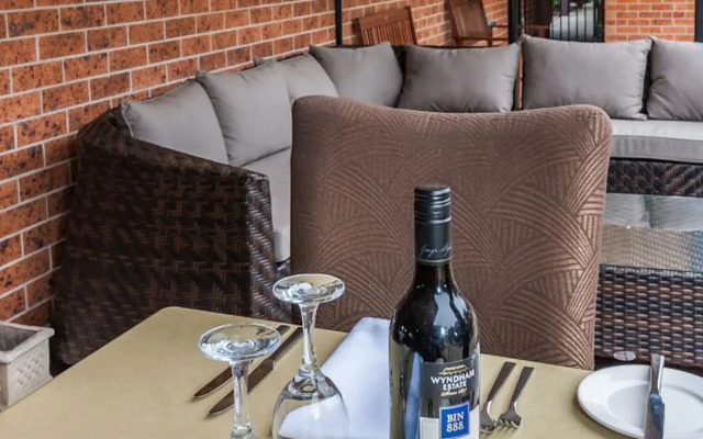 Macquarie Barracks Motor Inn