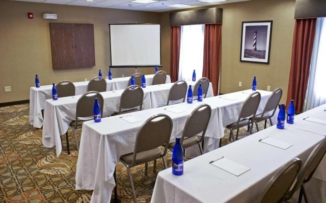 Hampton Inn & Suites Charlotte Airport