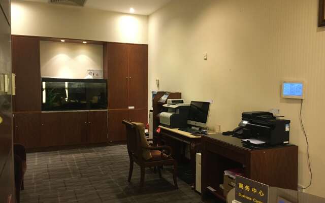 Kunming Green Lake Hotel