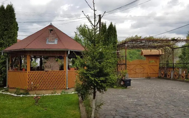 Pensiunea Todorica Sergiu