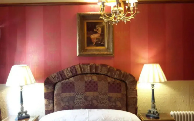 The Lonsdale Hotel