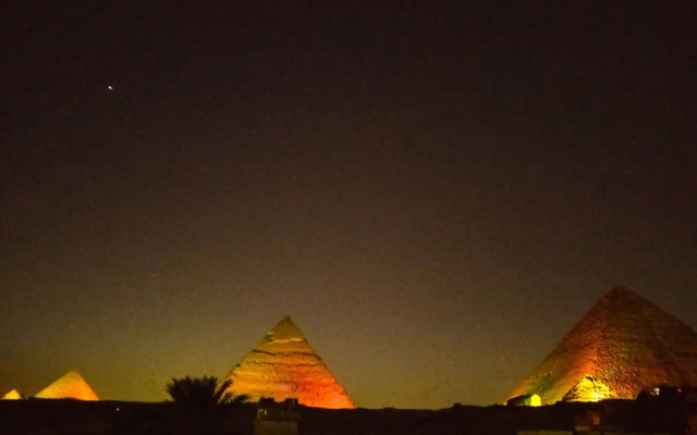 Key of Pyramids View Inn