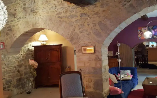Maison du XVème au cœur du village médiéval