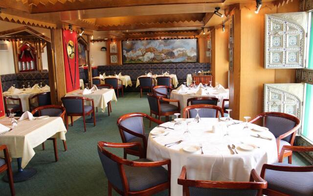 Oasis Hotel Kuwait