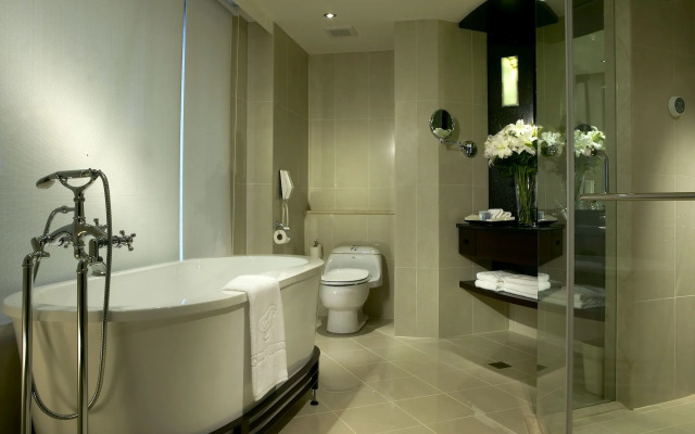 Grand Forward Hotel