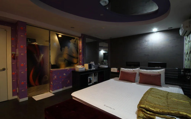 V Hotel Sasang