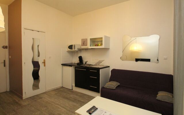 Studio avec cour extérieure