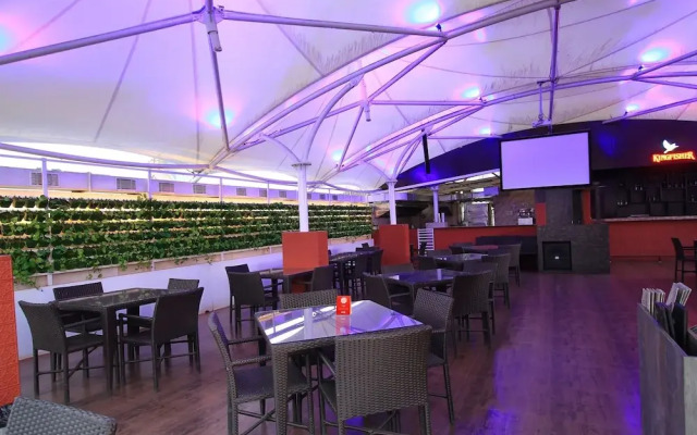 OYO Rooms Indiranagar 100 Ft Road