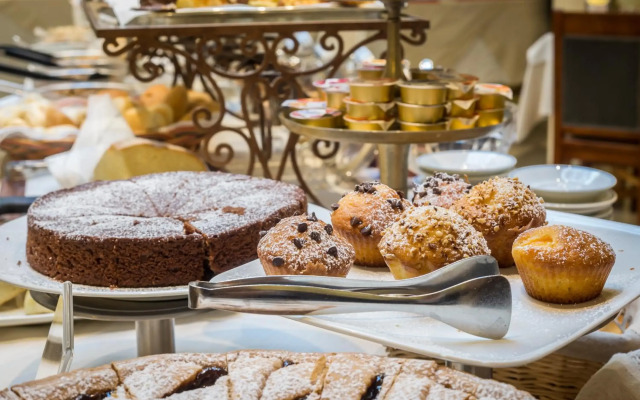 Hotel Roma E Rocca Cavour