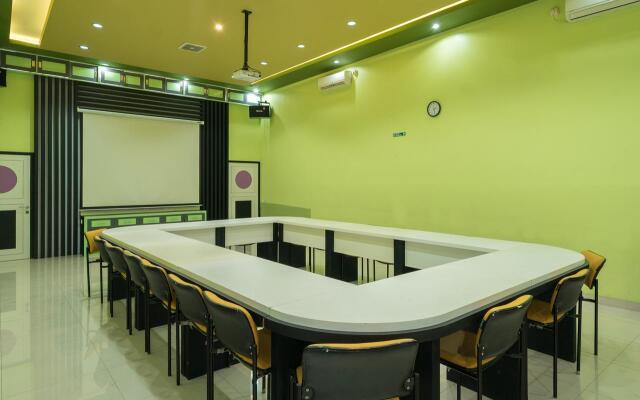 OYO 342 De' Kayakini Hotel