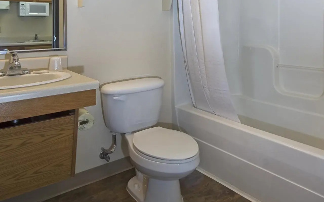 WoodSpring Suites Macon West I-475