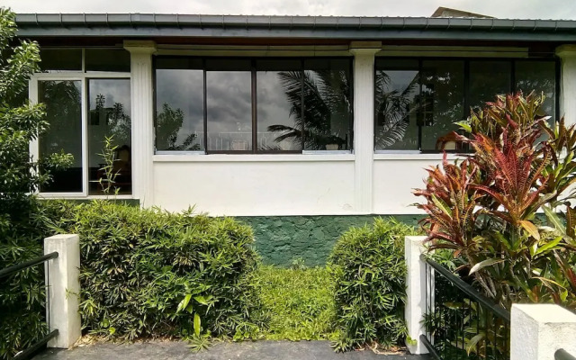 Prim Rose Hill Holiday Bungalow