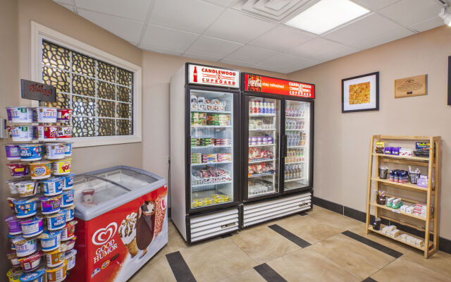 Candlewood Suites Indianapolis by IHG